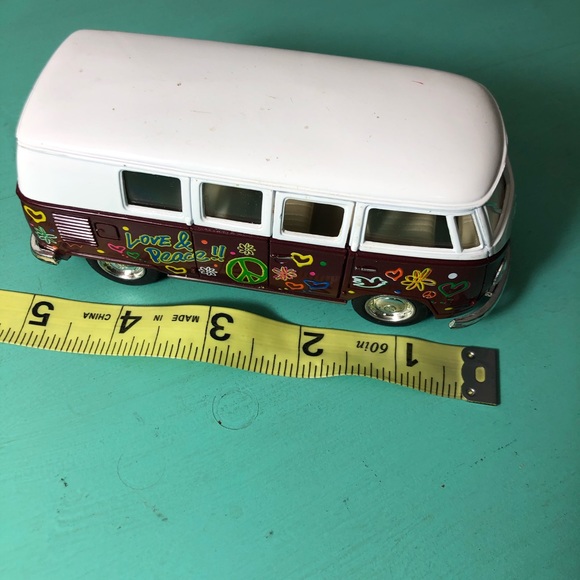 1962 Volkswagen Bus Hippie Van 5” Die-Cast ☮️ - Picture 13 of 15